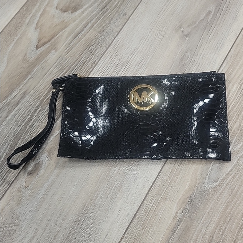 MICHAEL Michael Kors Black Leather Faux Snake Print Clutch